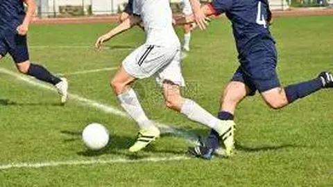 《巅峰对决：西杯焦点战，桑坦德竞技vs巴萨，三胜二败背后的激战风云》