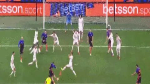 “国米挑战拜仁非欧冠夺冠热门，欧冠冠军热门榜单揭晓”