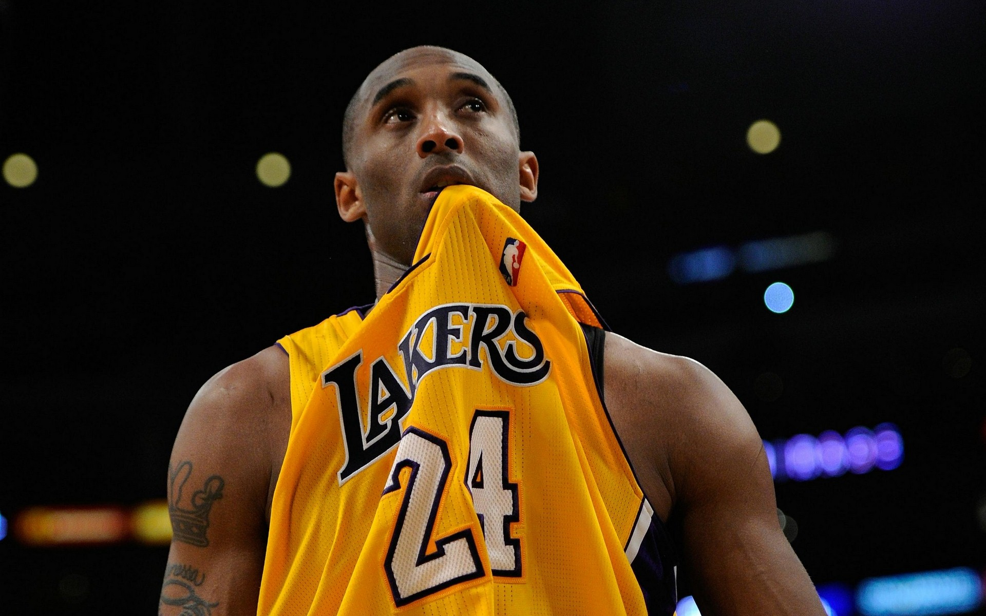 战绩往往成 战绩往往成